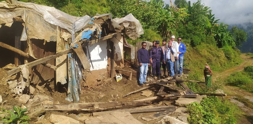 बाढीपहिराेले दैलेख चामुण्डाका ४० घरपरिवार विस्थापित, ९६ घरधुरी जोखिममा