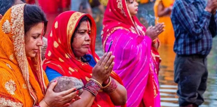 उदाउँदो सूर्यलाई अर्घ दिएपछि सम्पन्न भयो लोकआस्थाको महापर्व छठ