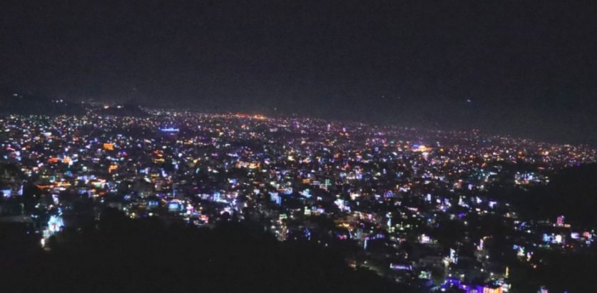 लक्ष्मीपूजामा धपक्कै काठमाडौं उपत्यका 