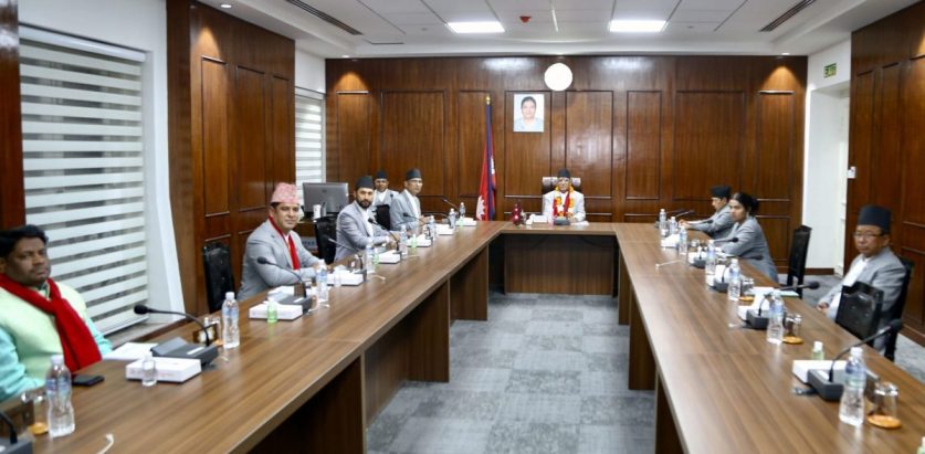 २५ गते संसद अधिवेशन बाेलाउने सरकारको निर्णय