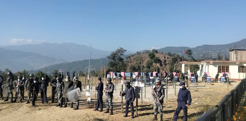 दोलखाका १० केन्द्रमा मतदान सुरु