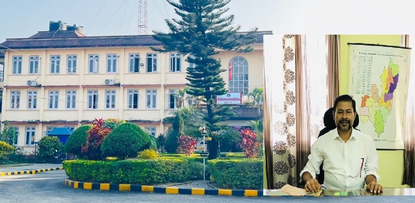 मेचीनगरको गेटमै राजकपुरलाइ रोक्न खोजिदै !