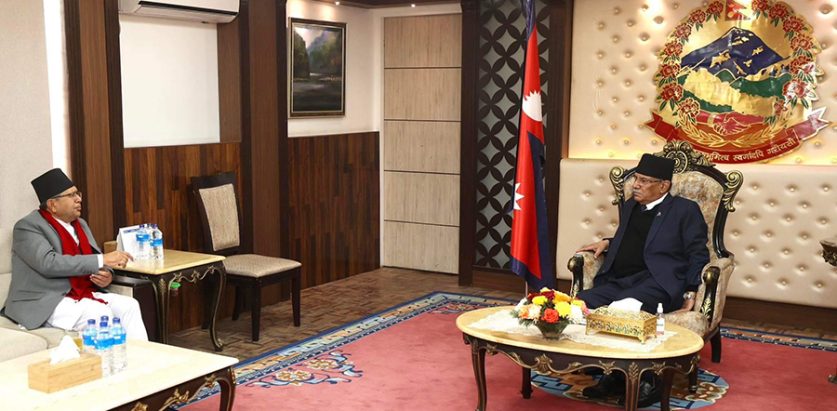 प्रधानमन्त्री प्रचण्ड र सभामुख घिमिरेबीच भेटवार्ता