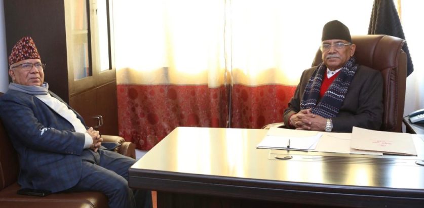 प्रधानमन्त्री प्रचण्डले माधव नेपालसँग मागे विश्वासको मत