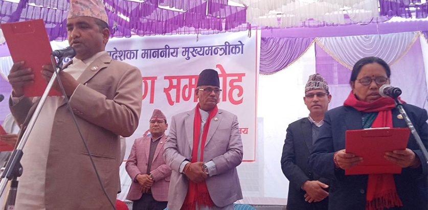 सुदूरपश्चिममा मुख्यमन्त्रीका दाबेदार खगराज बने मन्त्री