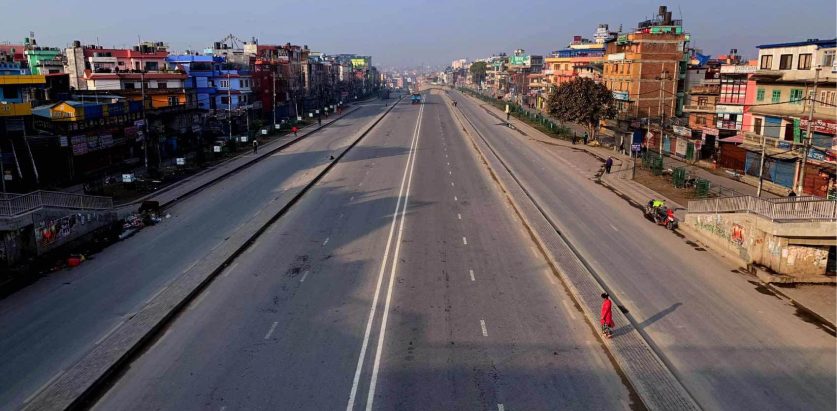 काठमाडौंका सवारी ठप्प, आन्दोलनरत मजदुरलाई बार्तामा बोलाइयो