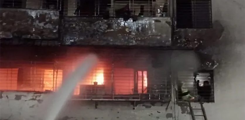 भारतको झारखण्डमा आगलागीमा परी १४ जनाको मृत्यु