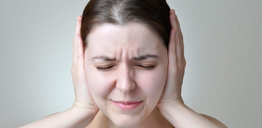 औषधिबाटै निको हुन सक्छ कानबाट पिप र पानी बग्ने समस्या