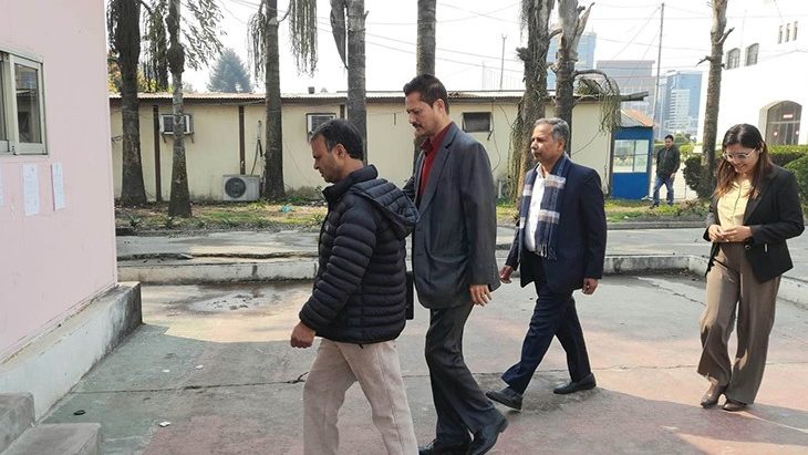 उजुरीको जवाफ दिन निर्वाचन अधिकृतको कार्यालय पुगे रामसहाय प्रसाद यादव