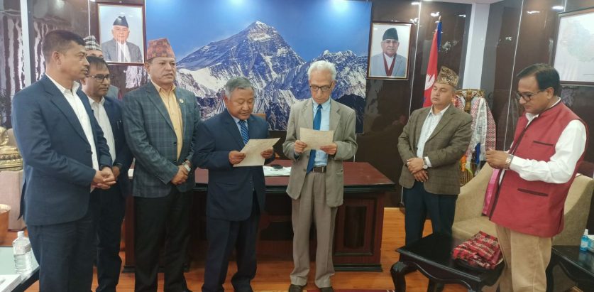 मदन भण्डारी स्वास्थ्य विज्ञान प्रतिष्ठानको रेक्टरमा शेरचन  