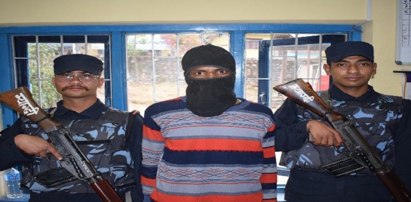 भारतीय नागरिक लागुऔषधसहित पक्राउ