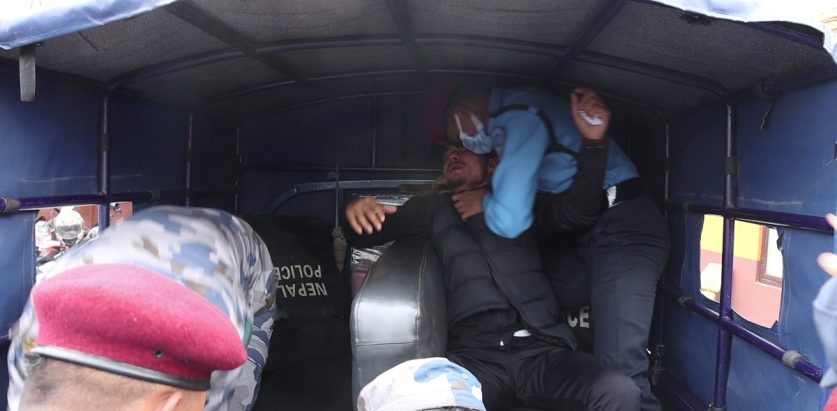 प्रधानमन्त्री पुष्पकमल दाहाल ‘प्रचण्ड’ विरूद्ध बानेश्वरमा नाराबाजी