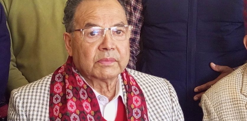 मिटरब्याजी पीडितको आन्दोलनमा झलनाथले ऐक्यबद्धता जनाउने