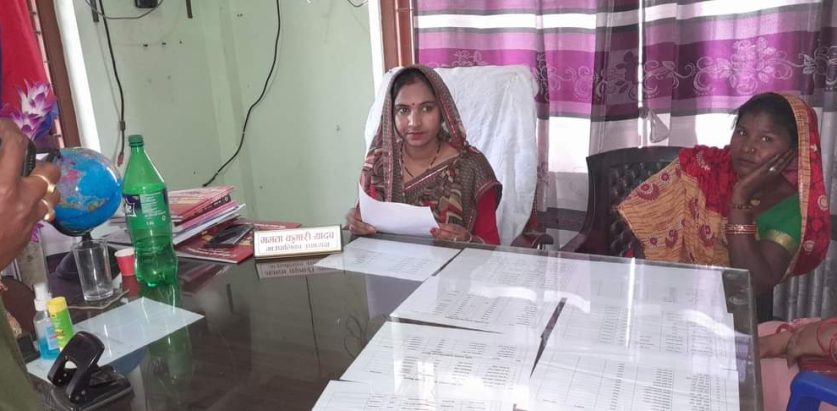 बरियारपट्टी गापामा हाकिम परिवर्तन प्रकरण: बिवादित प्रमुख प्रशासकिय अधिकृत राख्न उपाध्यक्षको जोडबल