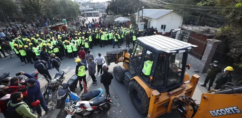 फेरि चर्कियो सुकुम्बासी द्वन्द्व, महानगरको काउन्टरमा उत्रिए सुकुम्बासी