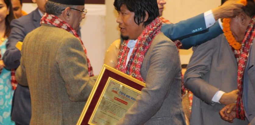 कुशलभ केसीले पाए ‘उत्कृष्ट युवा पत्रकारिता पुरस्कार–२०७९’