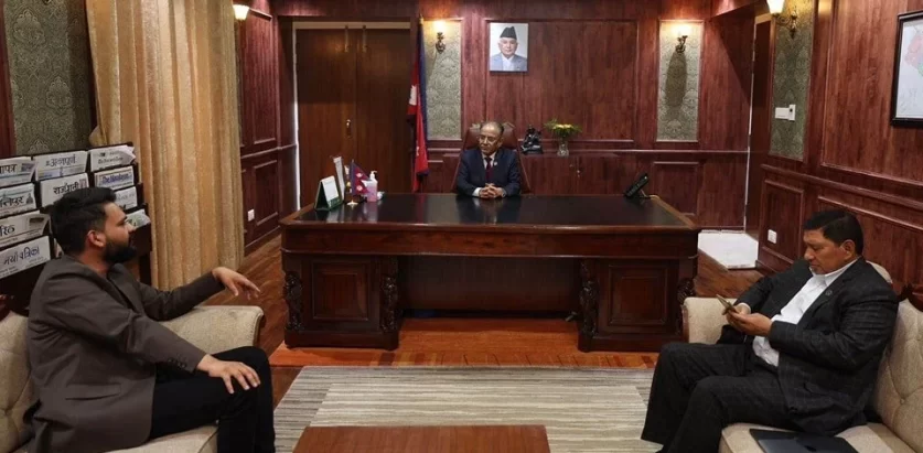 सिंहदरबारको फोहोर नउठाउनुमा मेयर शाहले देखाए १४ कारण