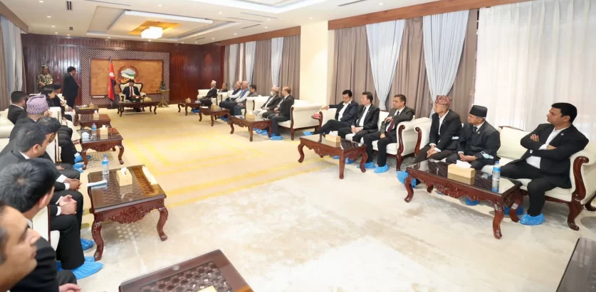 प्रधानमन्त्रीसँग बार एशोसिएसनका पदाधिकारीको छलफल