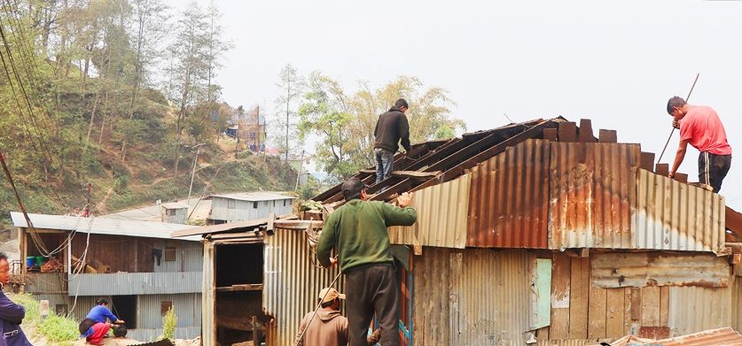 सडक क्षेत्राधिकारभित्रको संरचना हटाउन अन्तिम म्याद