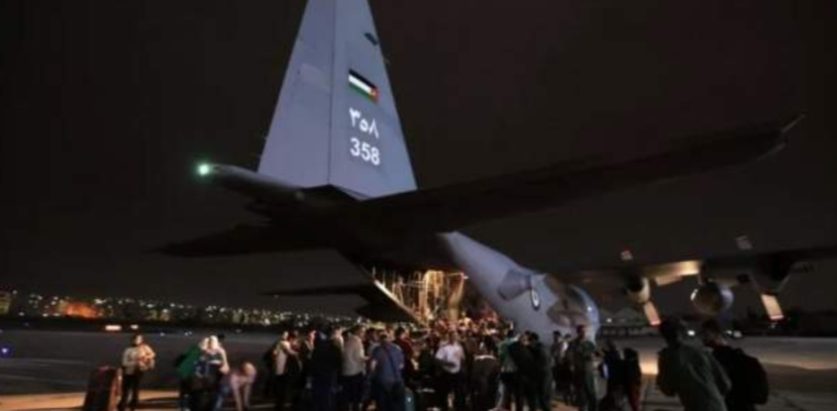 सुडानमा सैन्य द्वन्द्व चर्कियो, थुप्रै देशले आफ्ना कूटनीतिज्ञलाई निकाले