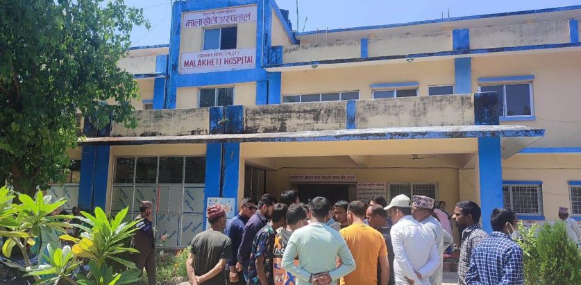 आमा र बच्चाको मृत्युपछि तनावग्रस्त बन्याे मालाखेती अस्पतालमा