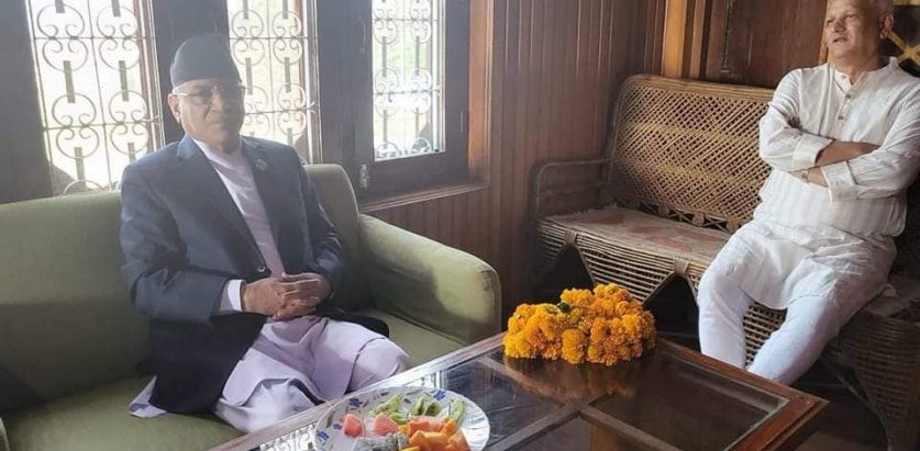 लेखराज भट्टको घरमा खाना खाएपछि प्रचण्डले भने– यो घर मेरो पनि हो