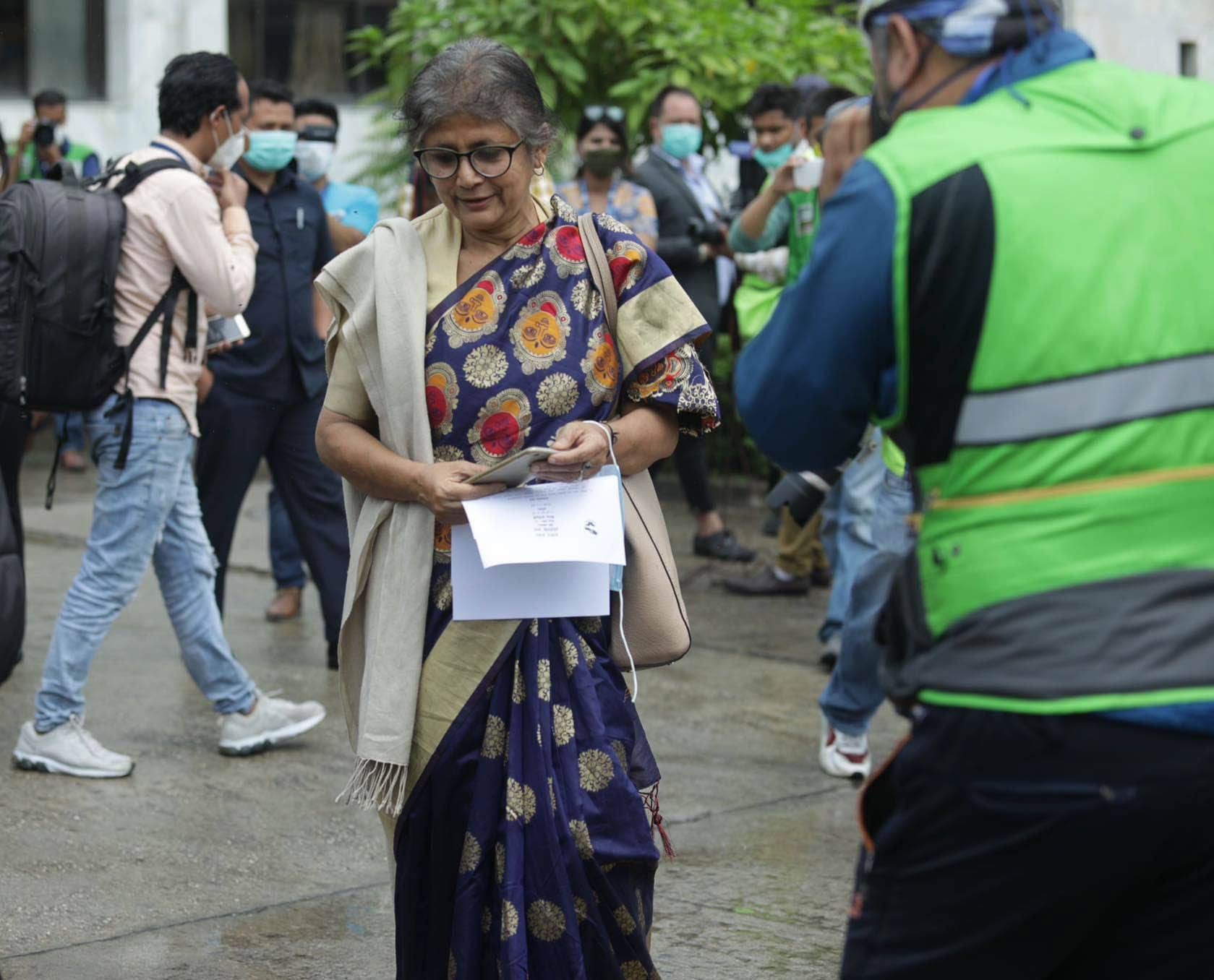 सांसद पद जोगाउन सरिता गिरीले दिएको रिट निवेदन खारेज