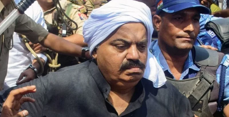 अतिक अहमद हत्याकाण्ड : २२ सेकेन्डसम्म चल्यो गोली, प्रहरीले किन गरेन जवाफी कारबाही ?