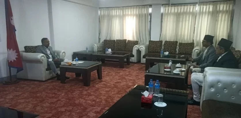 राष्ट्रपतिसँग सभामुख र राष्ट्रियसभा अध्यक्षको भेट