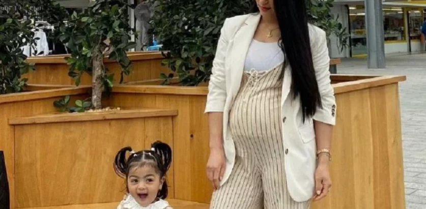 दोस्रोपटक आमा बन्दै गरिमा