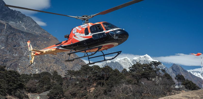 दुर्घटनाग्रस्त अवस्थामा फेला पर्यो हराइरहेको हेलिकप्टर, पाइलट जीवितै