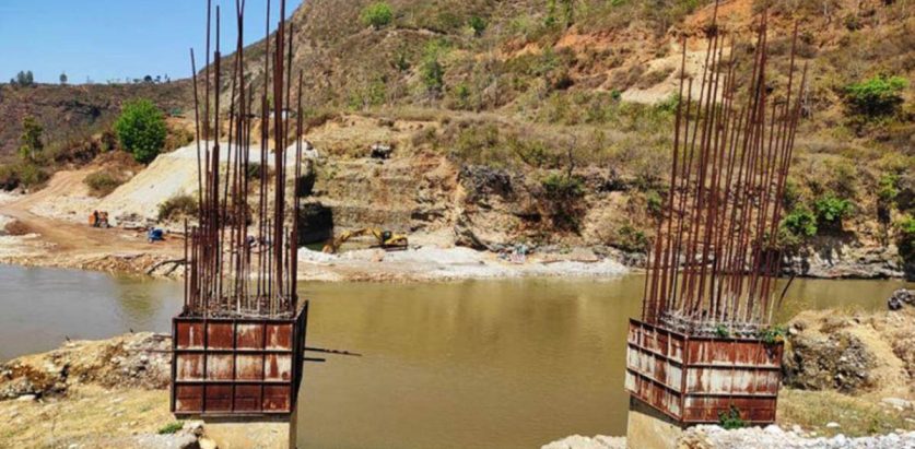 साढे आठ करोड जरिवाना ठेकेदारले तिरेनन्, पुल अलपत्र पारे