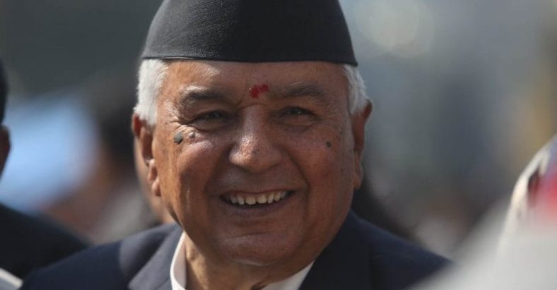 राष्ट्रपतिको छातीबाट निकालियो १२५ एमएल पानी