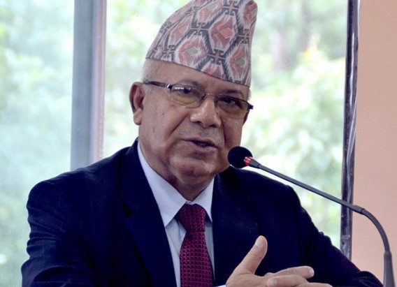 माओवादीको व्यवहारप्रति आपत्ति : माधव नेपाल