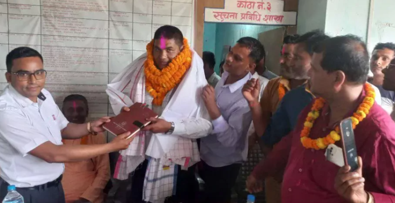 कार्यालय प्रमुख हाजिरी भएकै दिन सरुवा