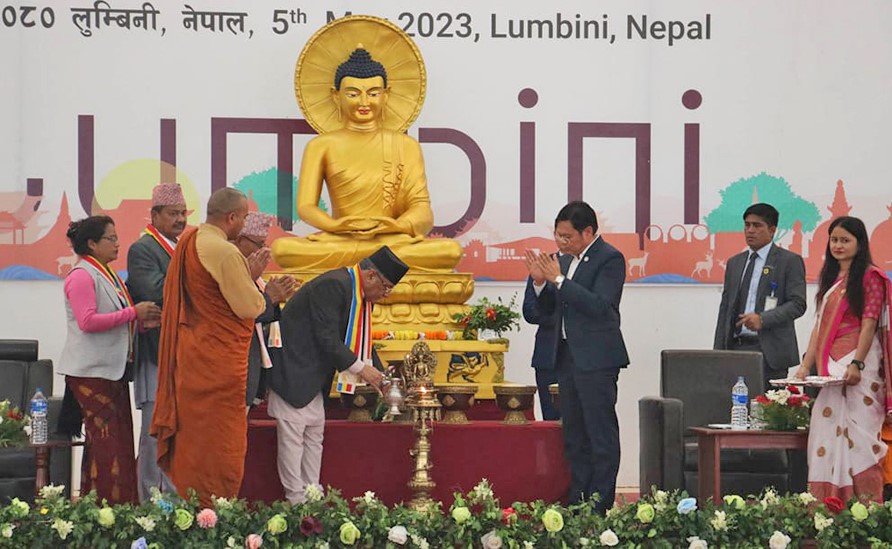 गुरुयोजना थालनी गर्न प्रधानमन्त्री तत्पर
