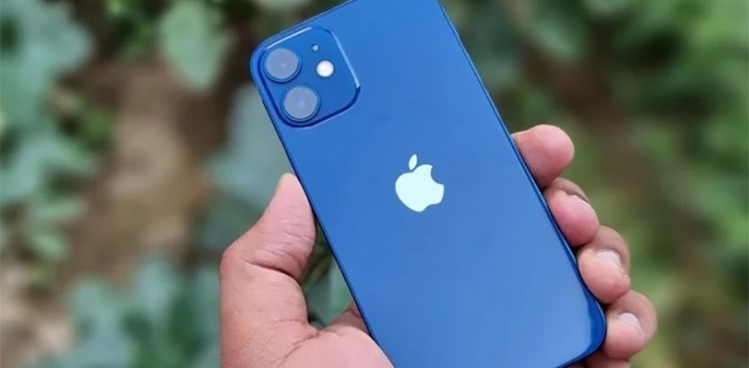 विदेशबाट ल्याएका आइफोन र एक लाखमाथिका मोबाइलमा दश हजार कर