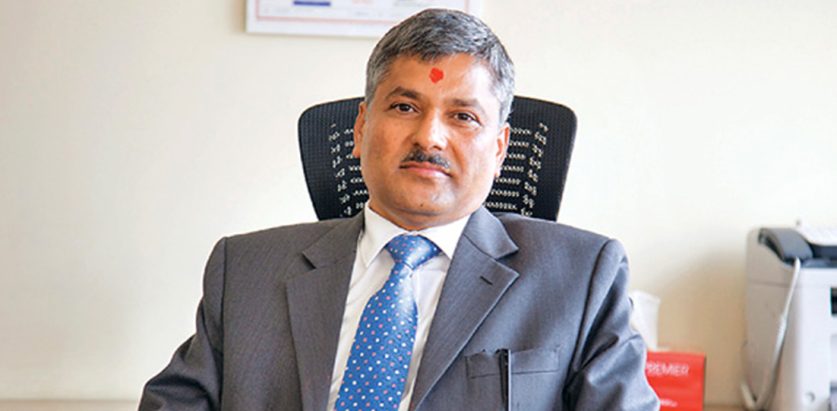 ब्याजदर अझै घट्छ : गभर्नर