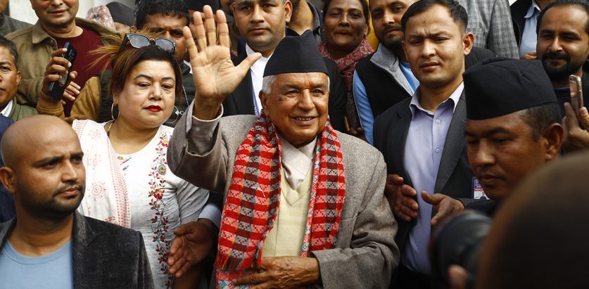 सडक खाली नगरी राष्ट्रपति संसद भवन जाने