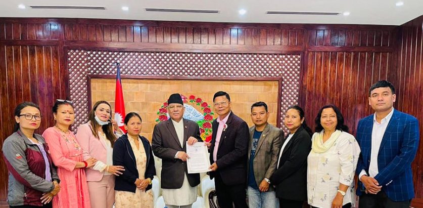 कुमाल समुदायले प्रधानमन्त्री समक्ष राखे माग