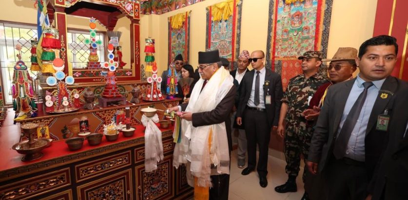 प्रधानमन्त्री प्रचण्डद्वारा ख्युङजोङलिङ गुम्बाको उद्घाटन