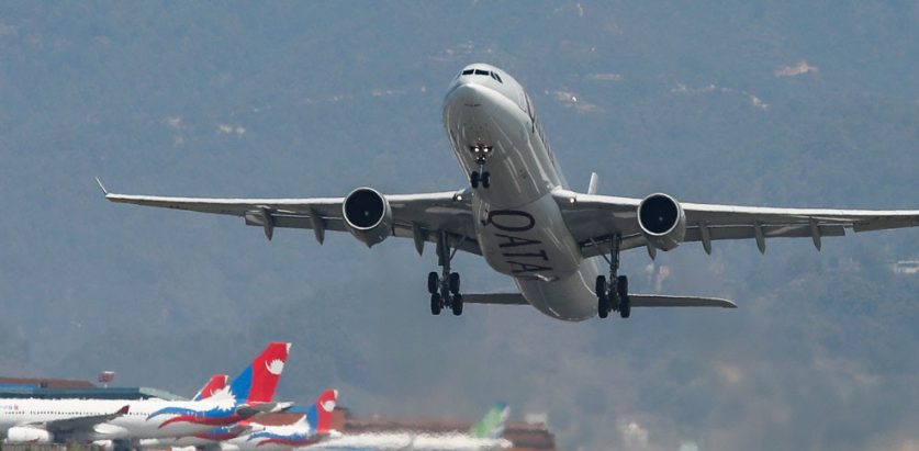 फ्रान्सले उडानमा लगायो रोक