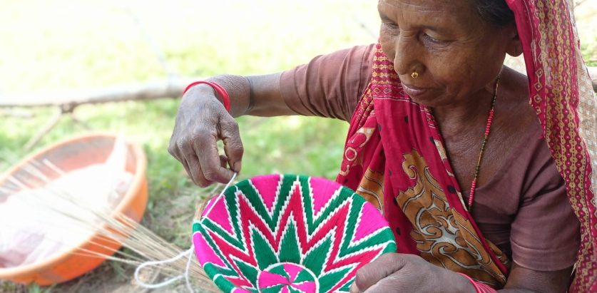 लाेप हुँदै थारु संस्कृति