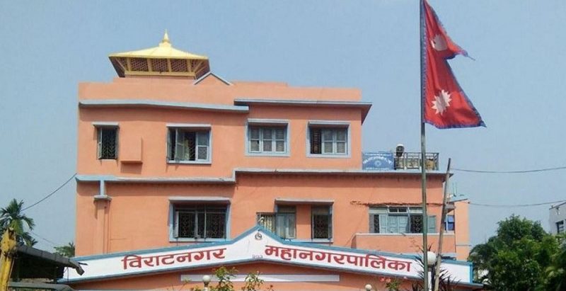 असन्तुष्ट हुदै १७ जनाले दिए राजीनामा