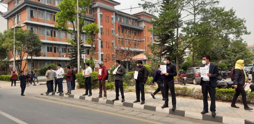 कर्मचारीको आन्दोलन स्थगित