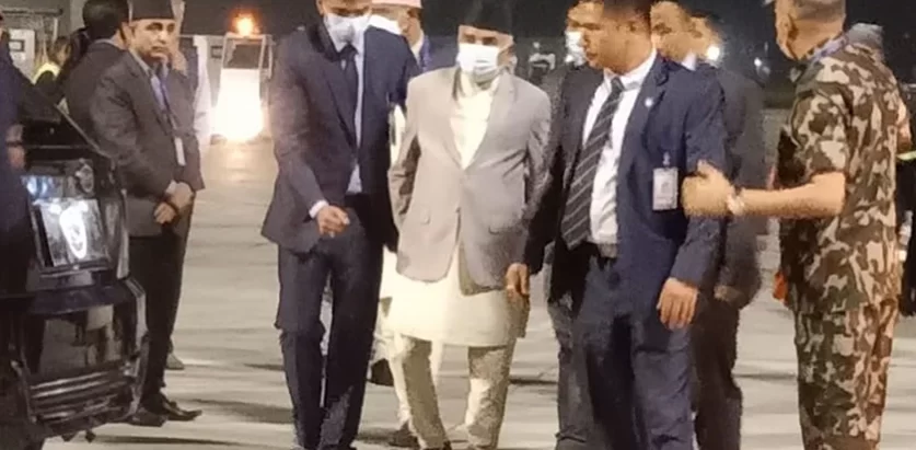 राष्ट्रपतिको उपचारबारे शीतलनिवास बोल्ने कि सिंहदरबार ?