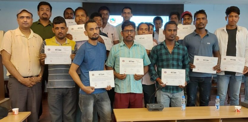 कामदारलाई लेथ मेशिन सेटर तालिम