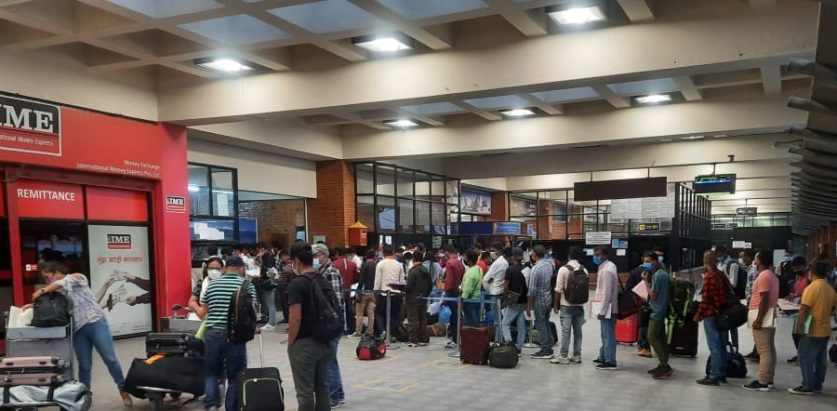 सात किलो चरेस बोकेको भेटेपछि….