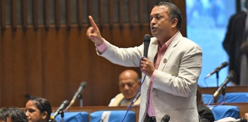 गगन थापा : जिल्ला कार्यालय खारेज गर्ने निर्णय सच्याउनु पर्छ