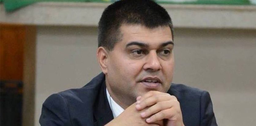 गृहसचिव टेकनारायणलाई तारिखमा रिहा गर्न माग